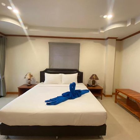 Aram Hotel Kata Beach  Buitenkant foto